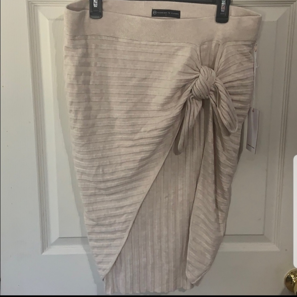 Fashion to Figure skirt